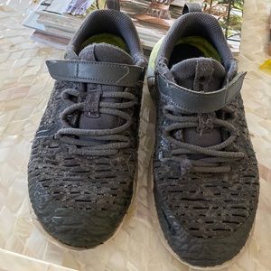 Nike kids 3Y shoes gray